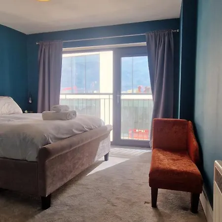 Spacious Centre Apartamento *